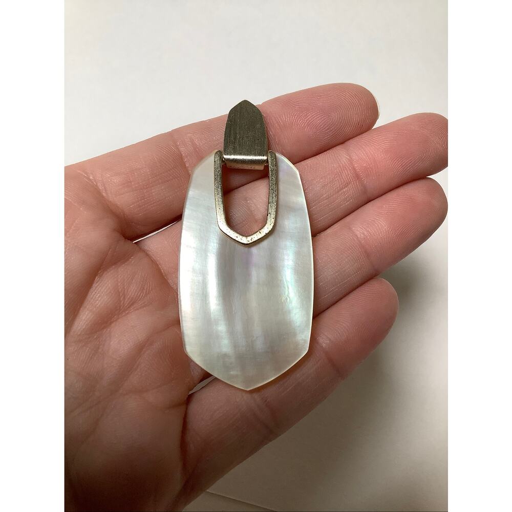 Kendra Scott *READ Gold Daphne Mother of Pearl Drop Earrings Statement A30-3 - Picture 4 of 5